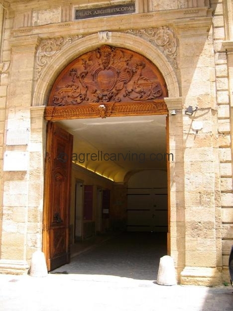 Hand carved doors11: Aix en Provence
